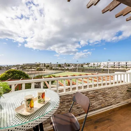 The Colors House, 636 Sea View & 513 Garden View * Costa Teguise