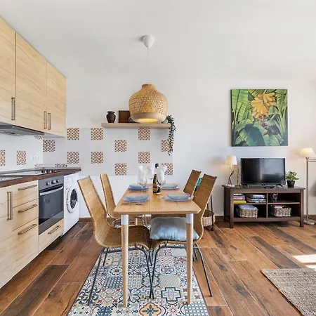 Apartmán The Colors House, 636 Sea View & 513 Garden View *