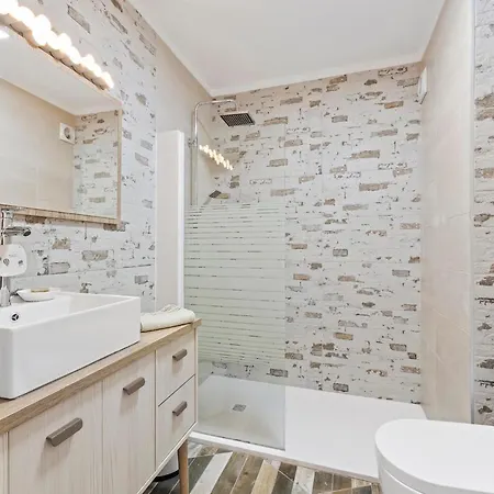 The Colors House, 636 Sea View & 513 Garden View * Costa Teguise