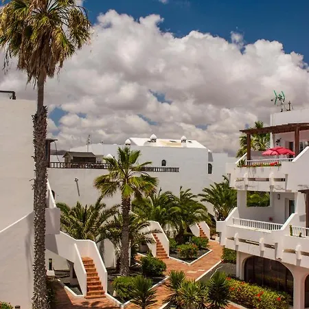 The Colors House, 636 Sea View & 513 Garden View Apartmán Costa Teguise