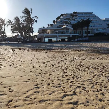 The Colors House, 636 Sea View & 513 Garden View * Costa Teguise