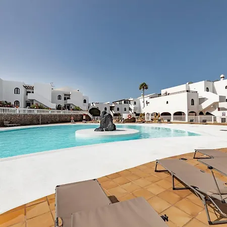 The Colors House, 636 Sea View & 513 Garden View * Costa Teguise