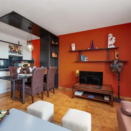 The Colors House, 636 Sea View & 513 Garden View 科斯塔特吉塞