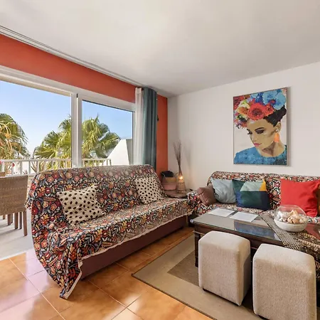 The Colors House, 636 Sea View & 513 Garden View *
