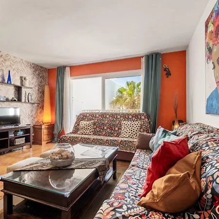 The Colors House, 636 Sea View & 513 Garden View * Costa Teguise