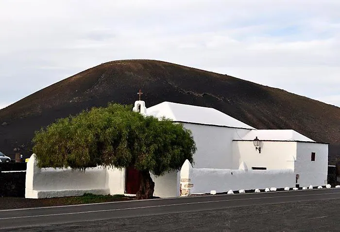 The Colors House, 636 Sea View & 513 Garden View Costa Teguise