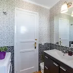 The Colors House, 636 Sea View & 513 Garden View *