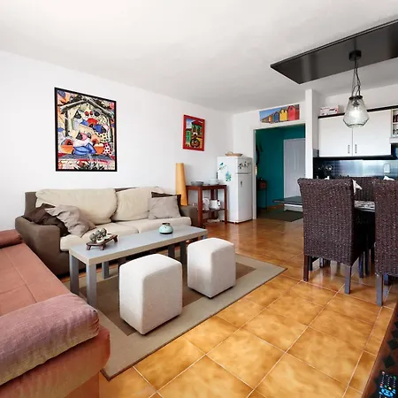 The Colors House, 636 Sea View & 513 Garden View