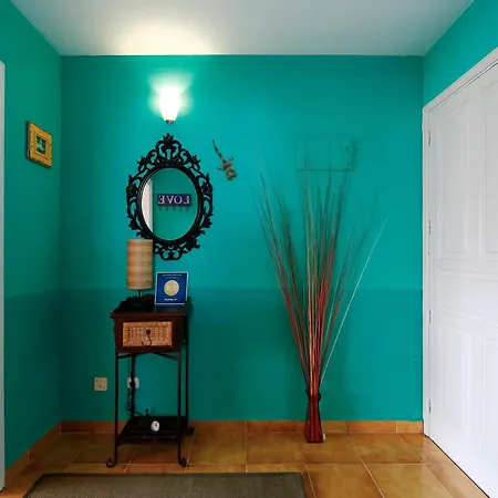 The Colors House, 636 Sea View & 513 Garden View Коста-Тегисе